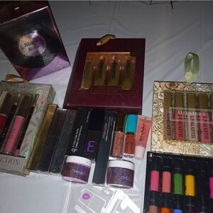 Surprise 🫢 Beauty lip bundle